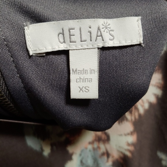 Delia's  floral print Mini size xs - Picture 6 of 7